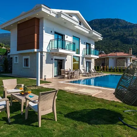 Mia- 4 Bedroom Holiday In Oludeniz Villa Fethiye