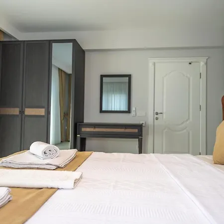 Mia- 4 Bedroom Holiday In Oludeniz *