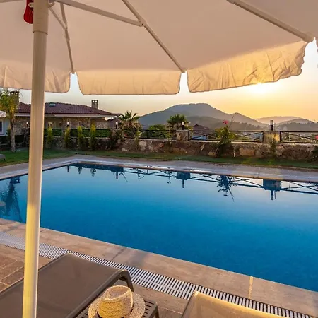 Mia- 4 Bedroom Holiday In Oludeniz *