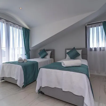 Mia- 4 Bedroom Holiday In Oludeniz Villa Fethiye