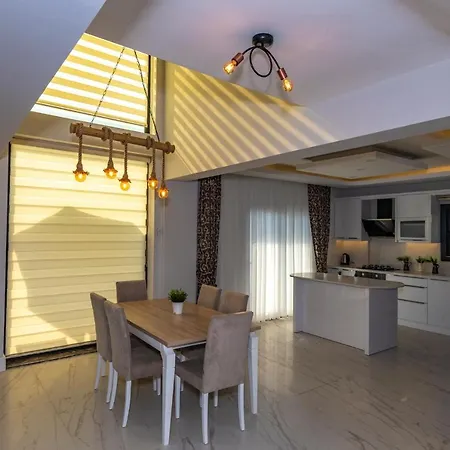 Villa Mia- 4 Bedroom Holiday In Oludeniz *