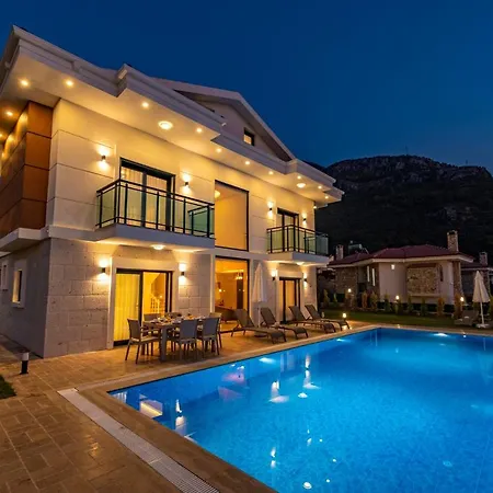 Mia- 4 Bedroom Holiday In Oludeniz Villa *