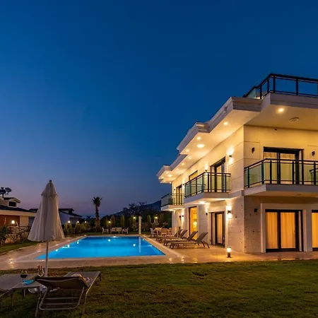 Mia- 4 Bedroom Holiday In Oludeniz Villa *