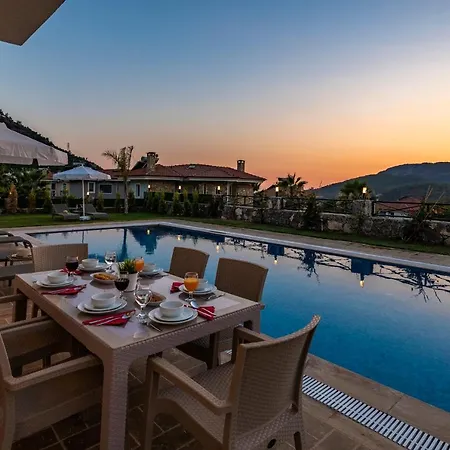 Mia- 4 Bedroom Holiday In Oludeniz Villa Fethiye